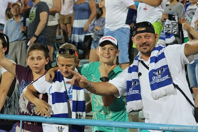 Zacięty mecz z Falubazem