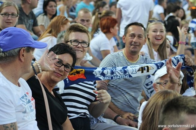 Zacięty mecz z Falubazem