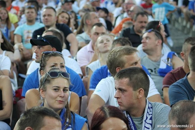 Zacięty mecz z Falubazem