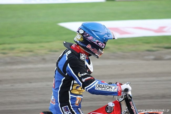 Zacięty mecz z Falubazem