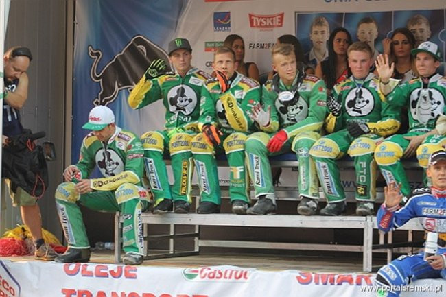 Zacięty mecz z Falubazem