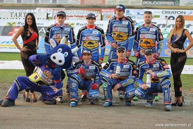 Zacięty mecz z Falubazem