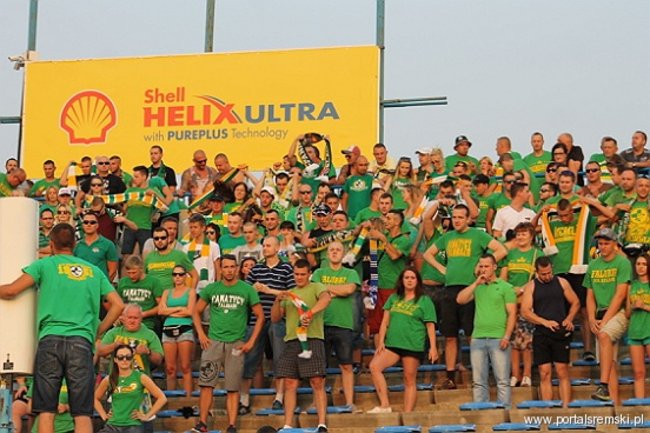 Zacięty mecz z Falubazem