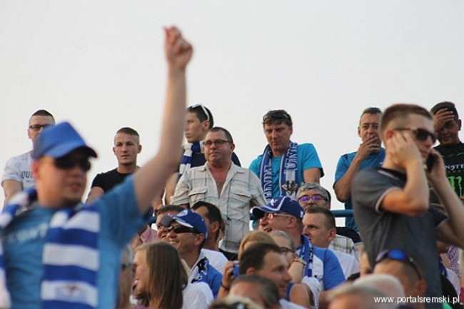 Zacięty mecz z Falubazem