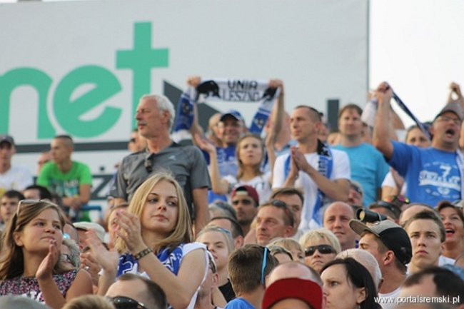 Zacięty mecz z Falubazem