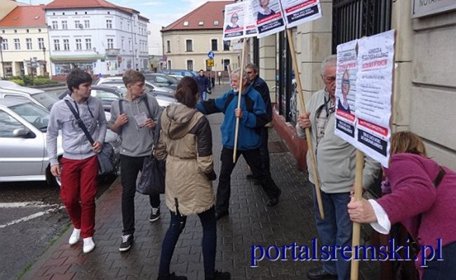 Promocja w cieniu pikiety