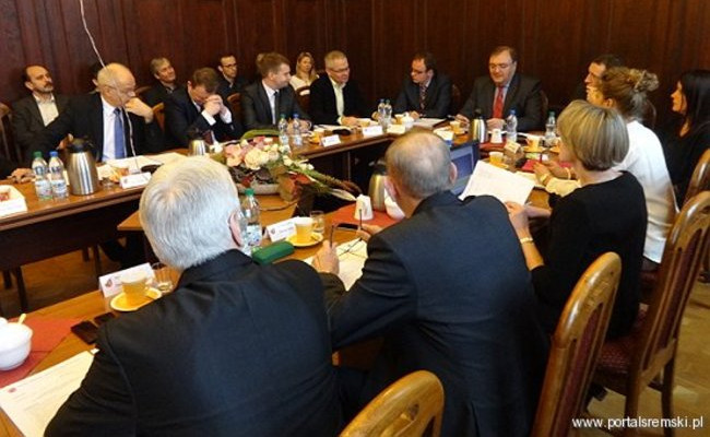 Budżet powiatu przyjęty