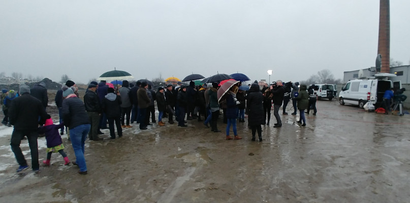 Kto zapłaci 200 mln za uporządkowanie wysypiska w Pyszącej?!