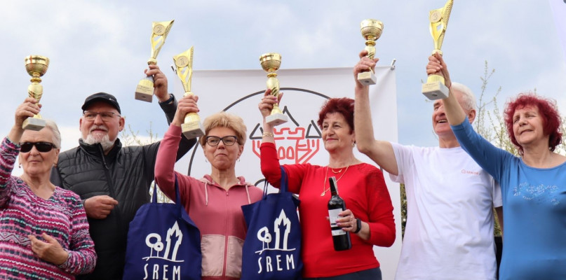 Śremscy seniorzy wzięli udział w turnieju. Najlepsi zdobyli puchary!