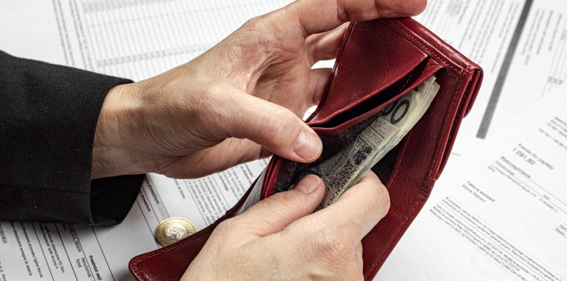 Polacy częściej niż rok temu zamykają i zawieszają firmy