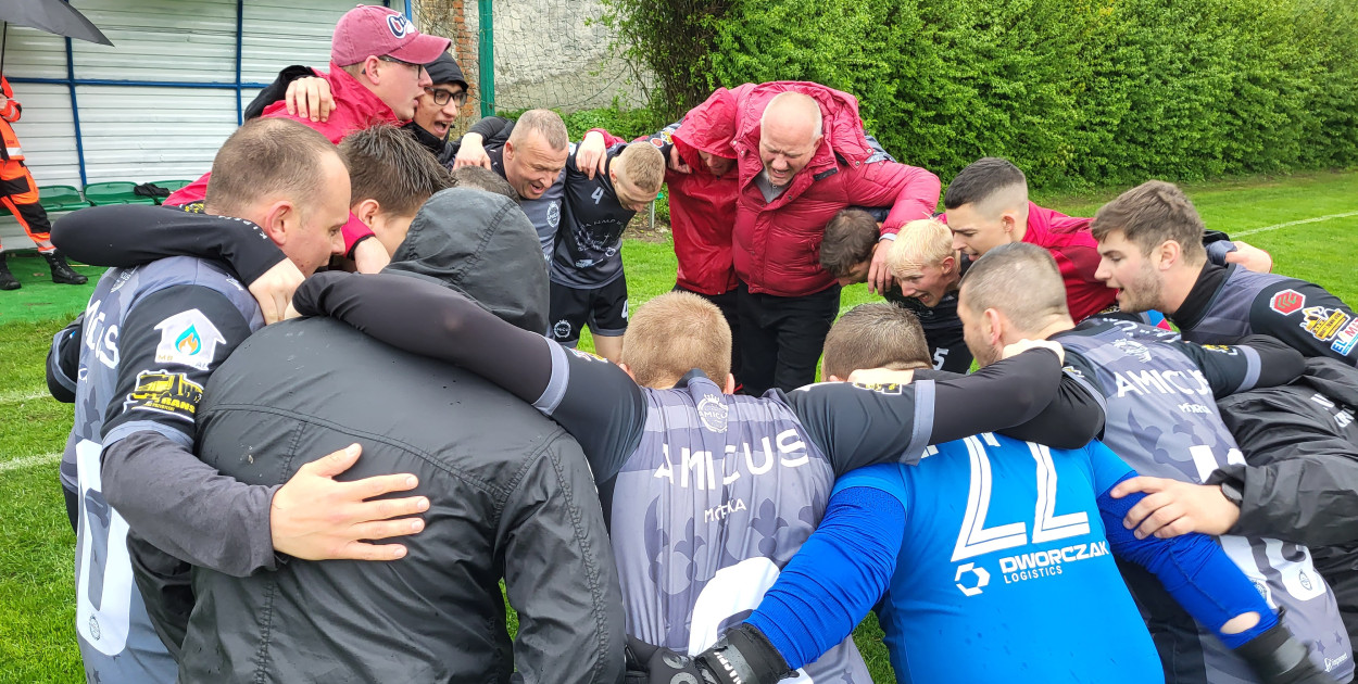 Piłkarska sobota.  Jedenaście bramek w meczu Warty. Pogoń przeskoczyła Zawiszę