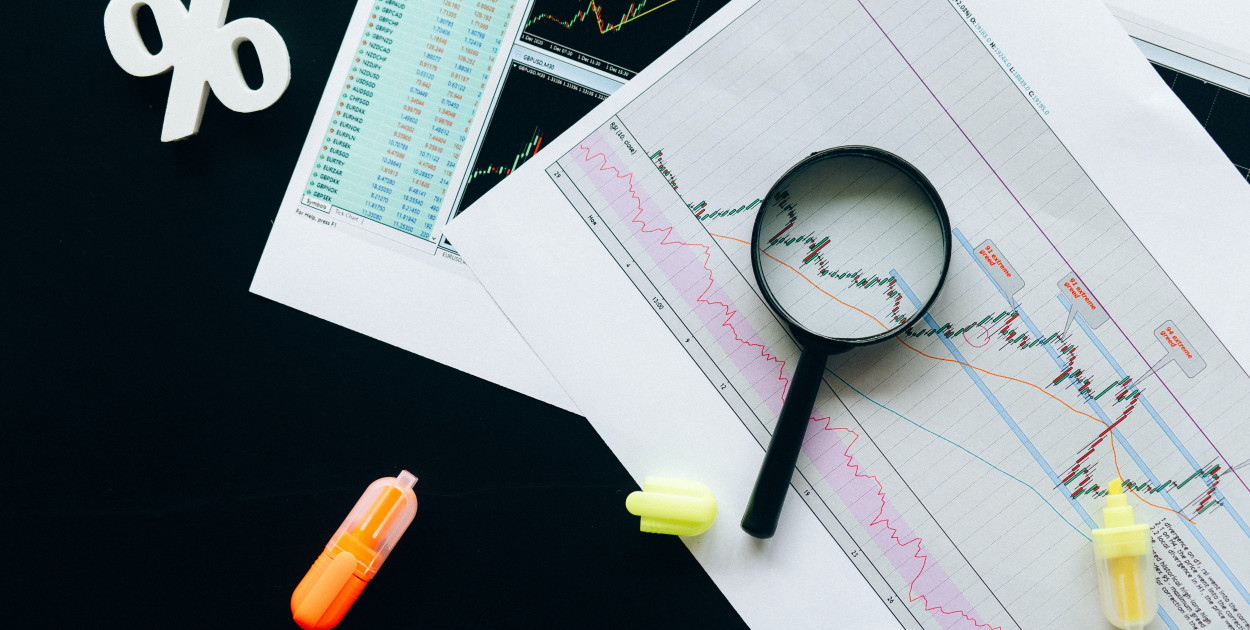 Automatyczne inwestowanie online - co to jest i jak działa