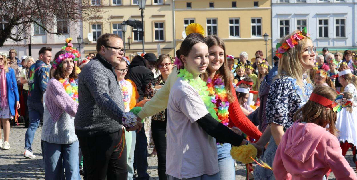 Na śremskim rynku zapanował prawdziwie wiosenny klimat
