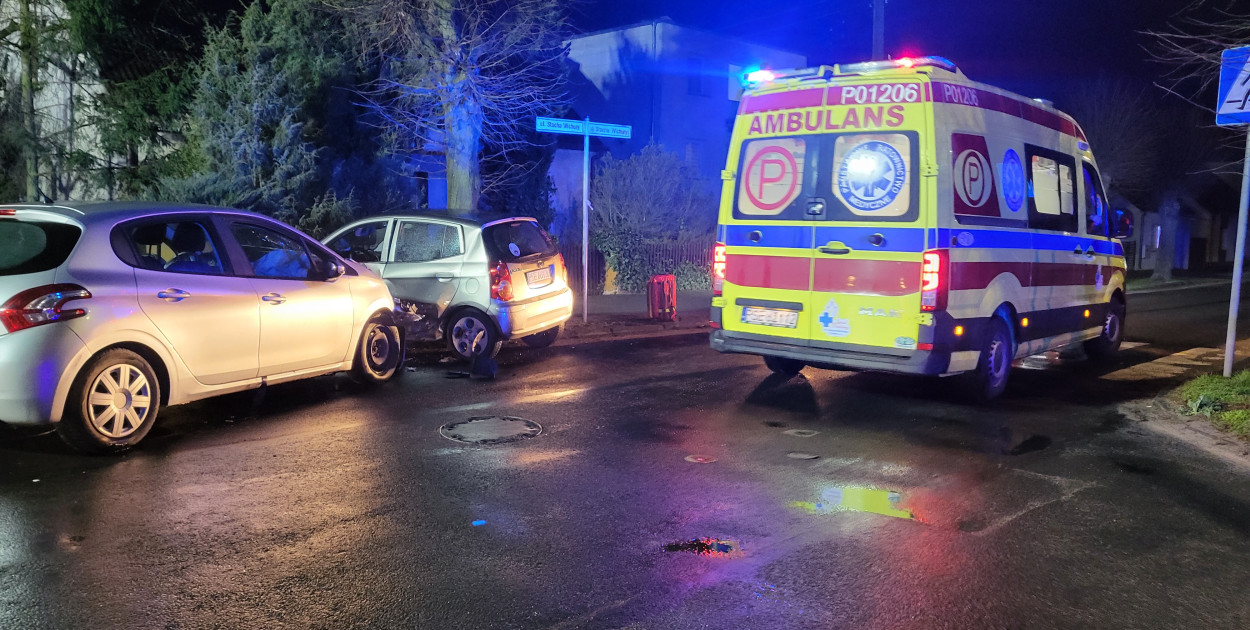 Trzy osoby poszkodowane w tym zdarzeniu. Sprawczyni pod wpływem alkoholu