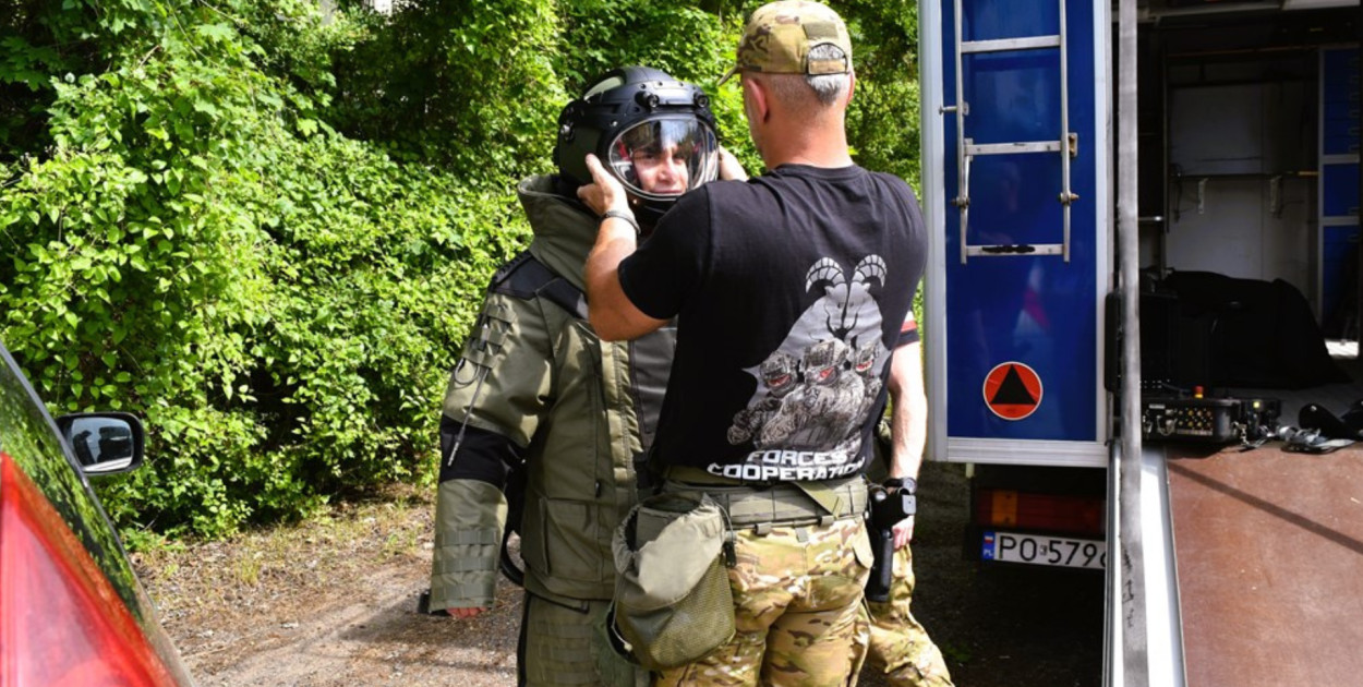 Do Śremu przybyli funkcjonariusze Samodzielnego Pododdziału Kontrterrorystycznego Policji w Poznaniu (zdjęcie z archiwum Komendy Powiatowej Policji w Śremie).