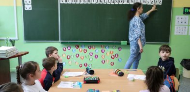 Powiaty o finansowaniu edukacji uczniów z Ukrainy: budżety JST kolejnych wydatków -66979