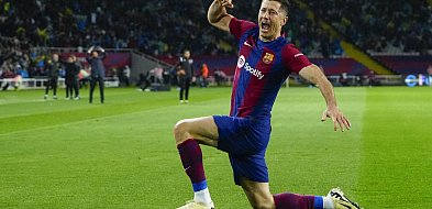Liga hiszpańska - trzy gole Lewandowskiego dały Barcelonie zwycięstwo nad Valencią-67473