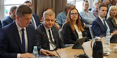 Kto objął fotel przewodniczącego w Śremie? Burmistrz Wiśniewski wskazał zastępcę-67682