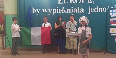 Obchody Dnia Europy w mchowskiej szkole-68174