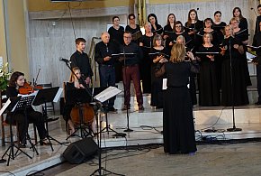 Imieninowy koncert parafii w Śremie-69394