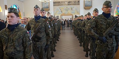 3 Maja - to święto miłości Ojczyzny. Nigdy nie powinniśmy się zgadzać na zniewolen-80263