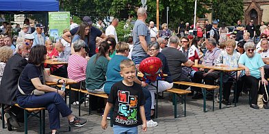 Festyn przy Farze na stałe wpisał się do kalendarz impr-80264
