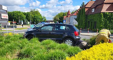 Kierująca Volkswagenem Polo zjechała z ronda w Śremie – możliwe zaśnięcie -80267
