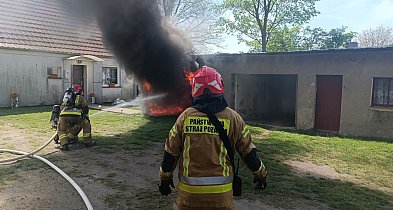 Pechowa majówka. Samochód spłonął doszczętnie-80314