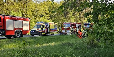 Rowerem elektrycznym wyjechał na DK15. Doszło do zderze-80330