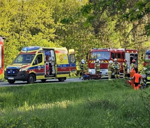 Rowerem elektrycznym wyjechał na DK.  Zderzył się z autem, którym kierował śremian-80330