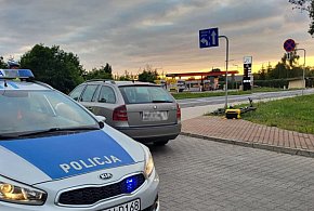 Kolizja samochodu z rowerzystą w Śremie na ulicy Gostyńskiej-81454