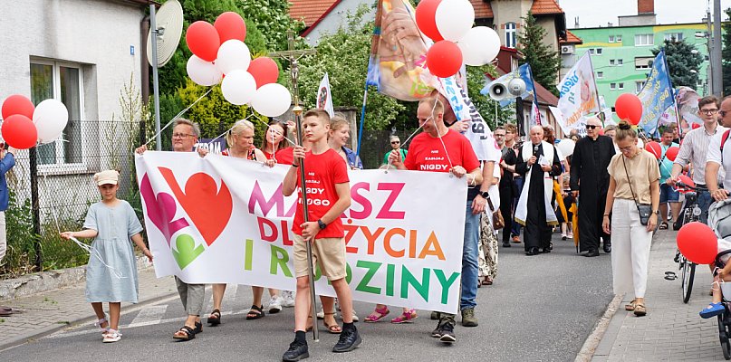 Marsz dla Życia i Rodziny przeszedł ulicami Śremu - 81462