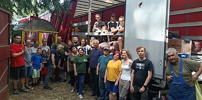 Ciężarówka zapakowana. Harcerze pojadą na obóz-81640