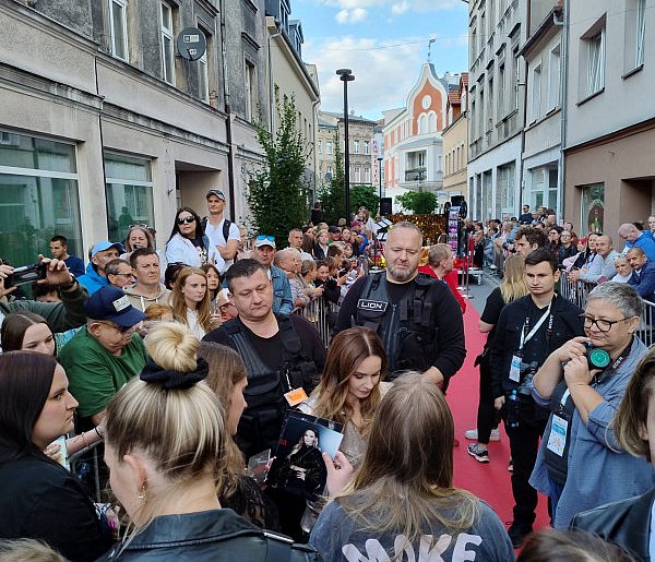 Muzyczne emocje podczas Alei Gwiazd w Śremie – koncertowa niedziela! -82625