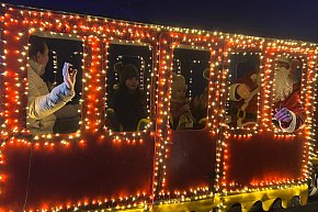 Do tych miejscowości dzisiaj  udał się św. Mikołaj pociągiem-5757