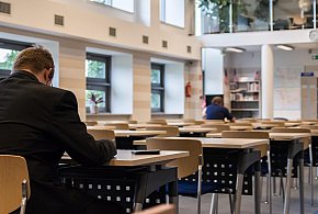 Zmiany w przepisach o wynagrodzeniach. Zapłacą za gotowość do pracy-84106