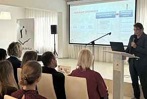 Świat emocji i nadziei - wyjątkowa konferencja w śremskiej Bibliotece-84386