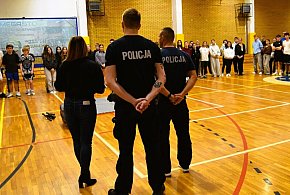 Bezpieczeństwo w naszych rękach. ZST w Śremie szkoliło uczniów pod okiem policji-84437