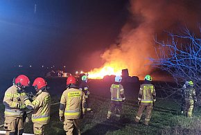 Kolejny pożar balotów słomy w powiecie. Niewykluczone podpalenie-84470