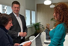 Rozwój Ekonomii Społecznej w Śremie - Burmistrz Śremu wręczył certyfikaty-84569