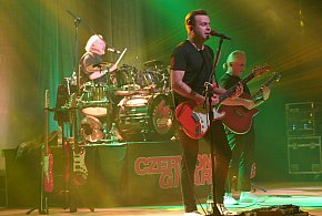 Diamentowy Koncert Czerwonych Gitar w Śremie – wieczór pełen wspomnień i wzruszeń-84626