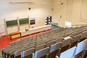 Uczelnie przeżywają oblężenie. Ten kierunek przyciąga tłumy-84786