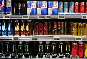 Popularne napoje pójdą ostro w górę. Rząd szykuje podwyżkę VAT-85127