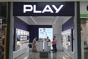 Potężna kara dla Play. Sieć ma zwrócić klientom pobrane środki-85296