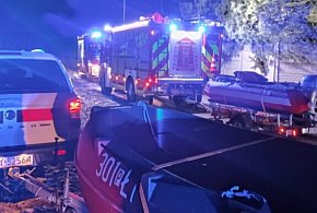 Dramat w Radzewie. Kobieta i dziecko wyjęci z wody-85750