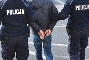 Koniec z przemocą za zamkniętymi drzwiami. Szybka reakcja śremskich dzielnicowych-85873