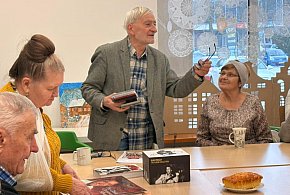 Król Rock and Rolla zawitał do Śremu! Wyjątkowe spotkanie w Klubie „Na Chopina”-85954