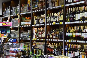 To codzienność wielu Polaków. Nowe dane o alkoholu niepokoją-86154