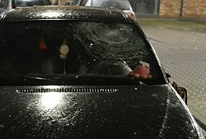 Agresja w Gostyniu. Ojciec i syn ruszyli z pięściami na BMW