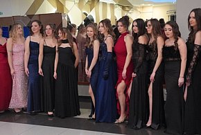 „Poloneza czas zacząć!” W Solcu bawili się uczniowie Ekonoma